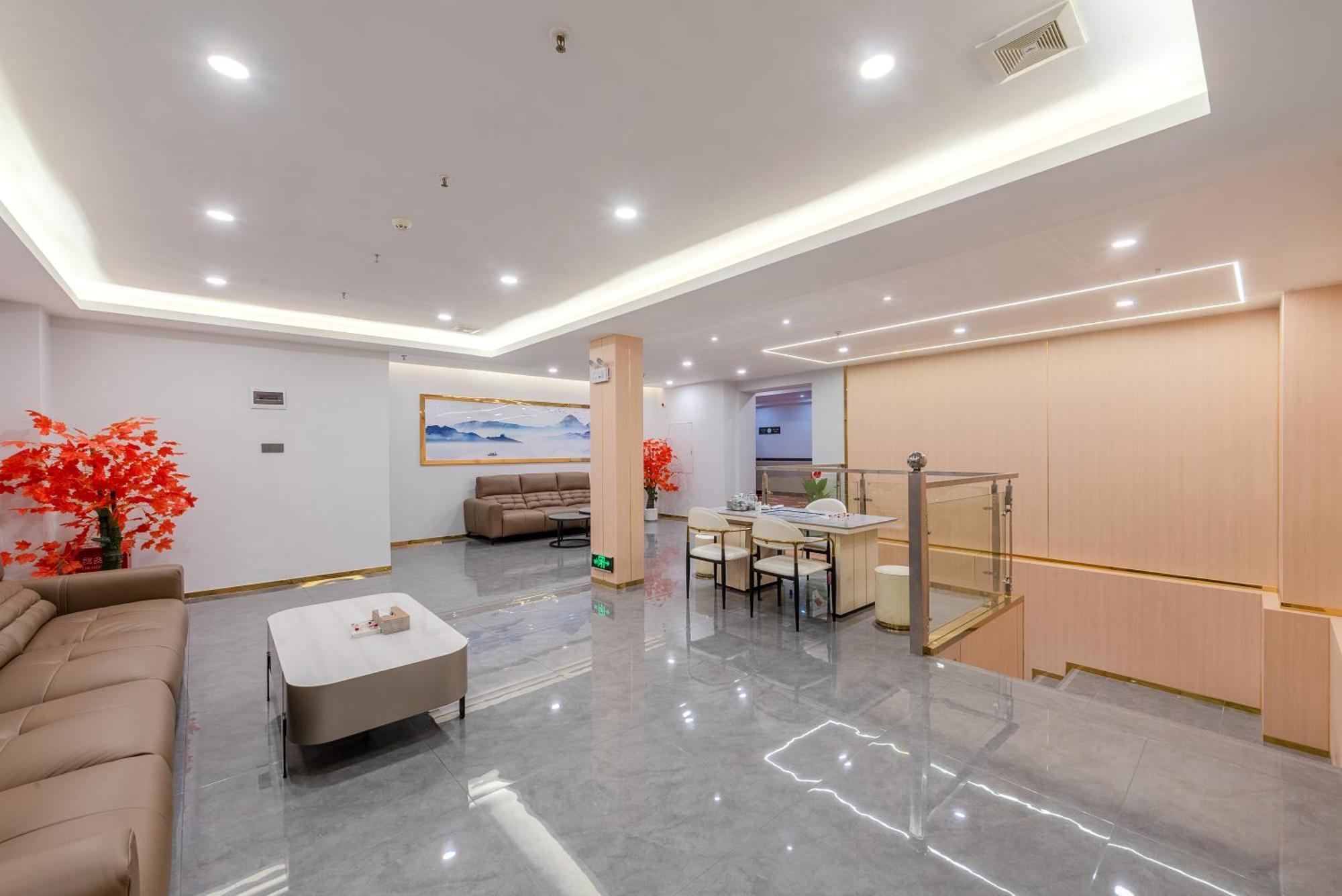 Huahang Hotel - Guangzhou Baiyun International Airport - Free Airport Shuttle Bus المظهر الخارجي الصورة