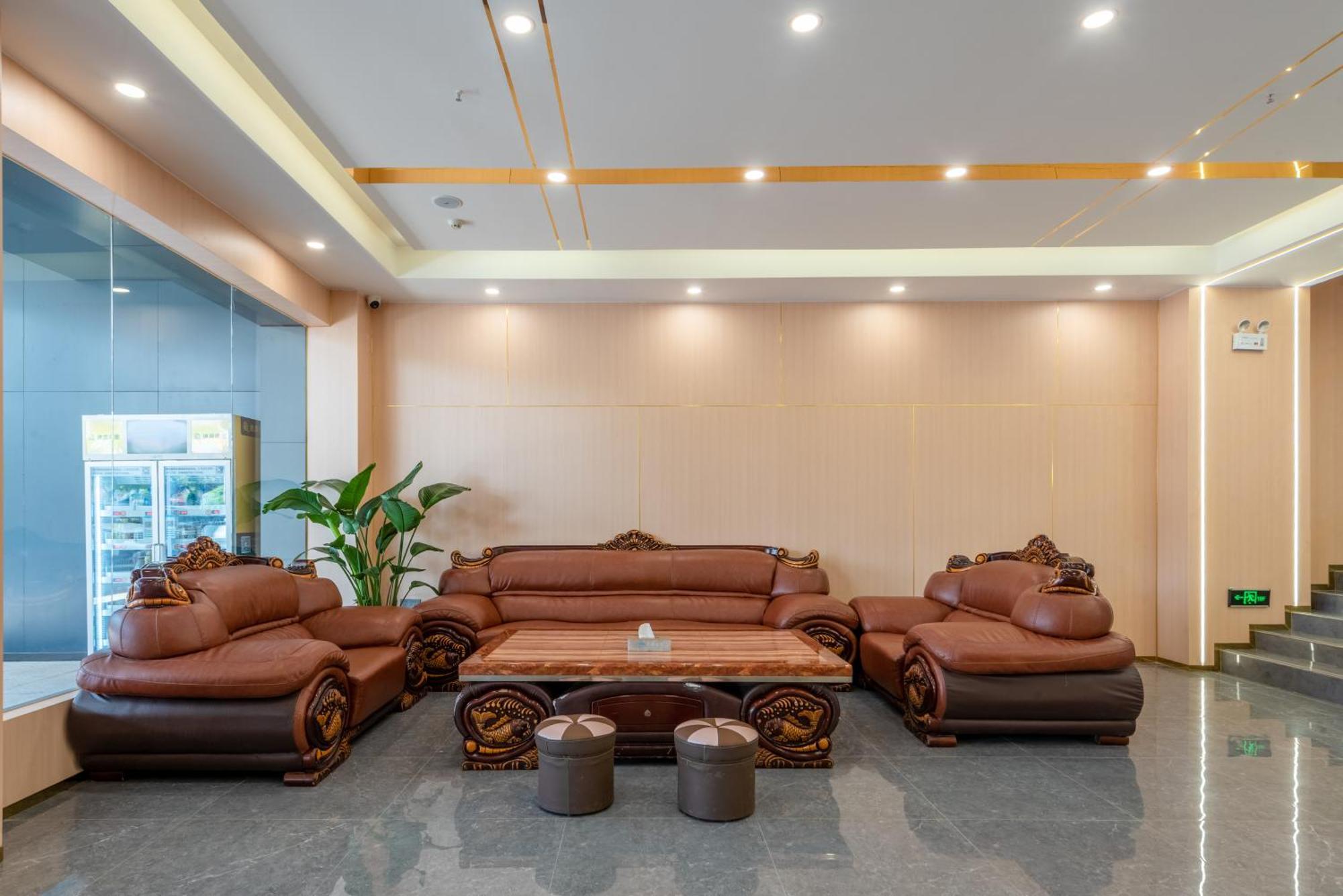 Huahang Hotel - Guangzhou Baiyun International Airport - Free Airport Shuttle Bus المظهر الخارجي الصورة